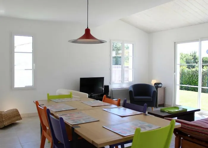 펜션 Maison Mitoyenne 4 Pieces Avec Jardin Clos - Saint Denis D'oleron - Fr-1-246a-406 *